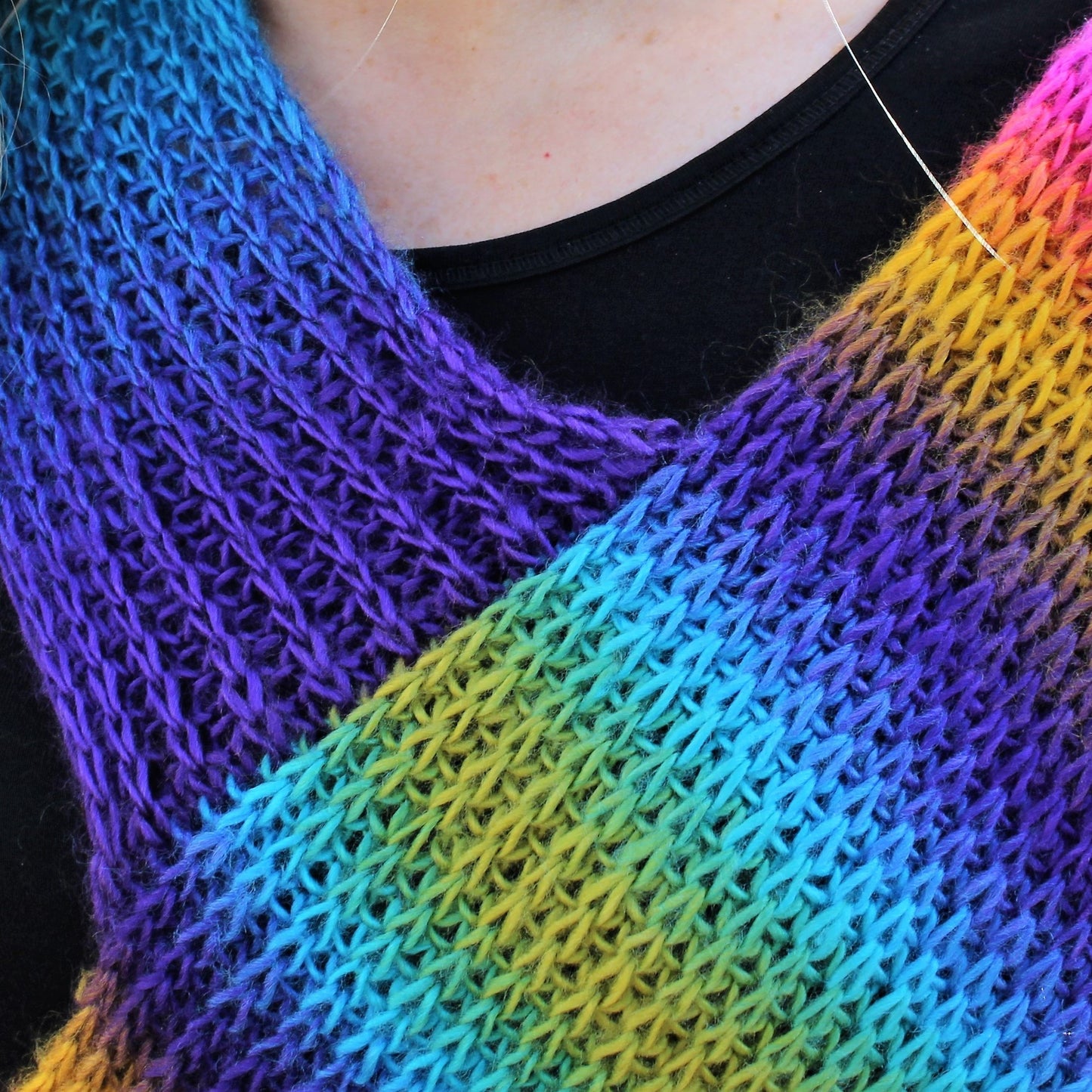 knitted Vest - Rainbow